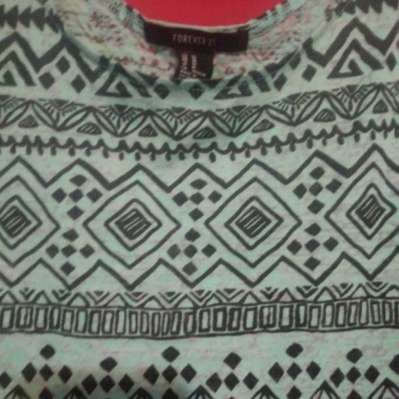 Teal Aztec print cropped tank - Picture 2 of 3